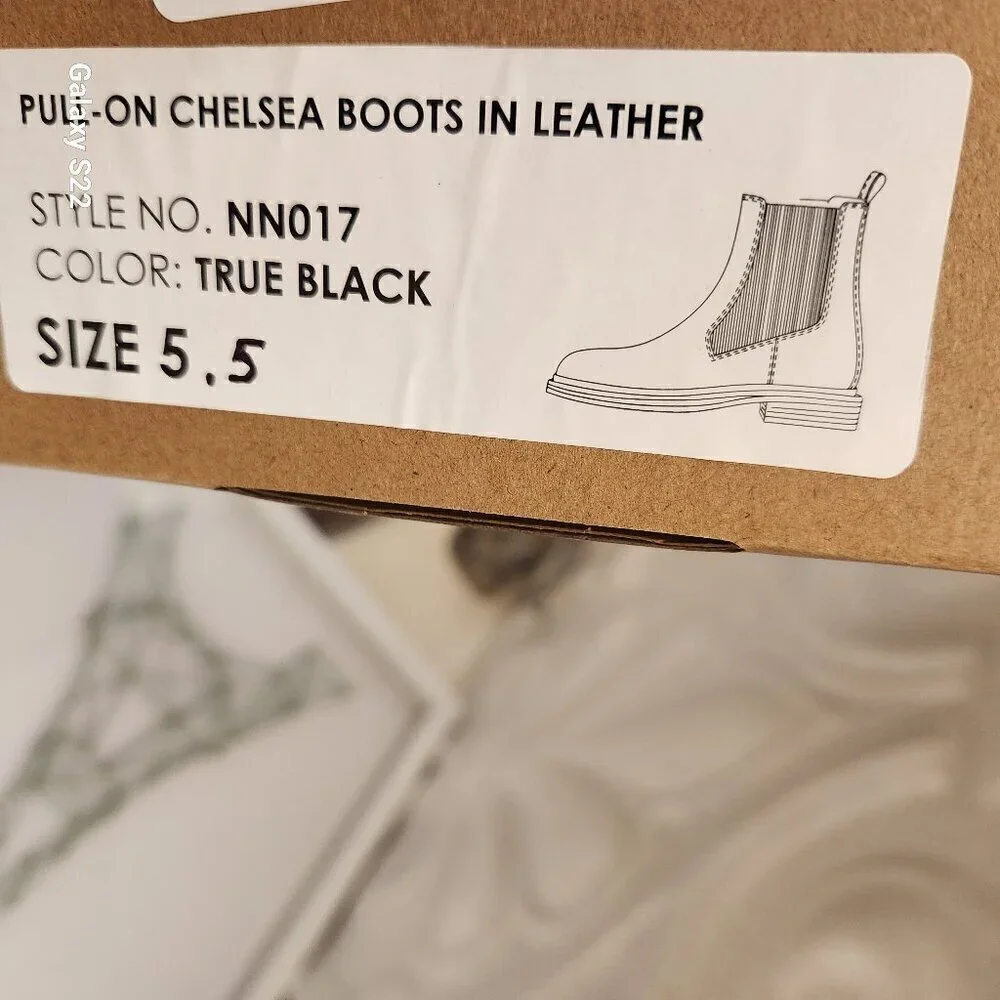 Madewell Pull-On Chelsea Leather Boots. NIB. Size 5.5